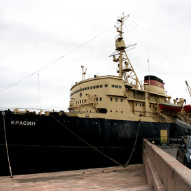 Красин (до 1927 Святогор) — арктический ледокол русского и советского флотов,